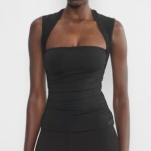 Aritzia Original Contour Flourish Top